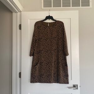 Massing essentials leopard print dress size XL 3/4 length sleeves with pockets